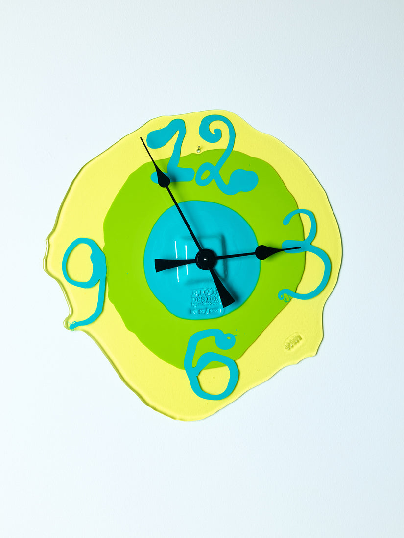 Watch Me Clock by Gaetano Pesce for Fish Design in yellow, green, turquoise colorway.