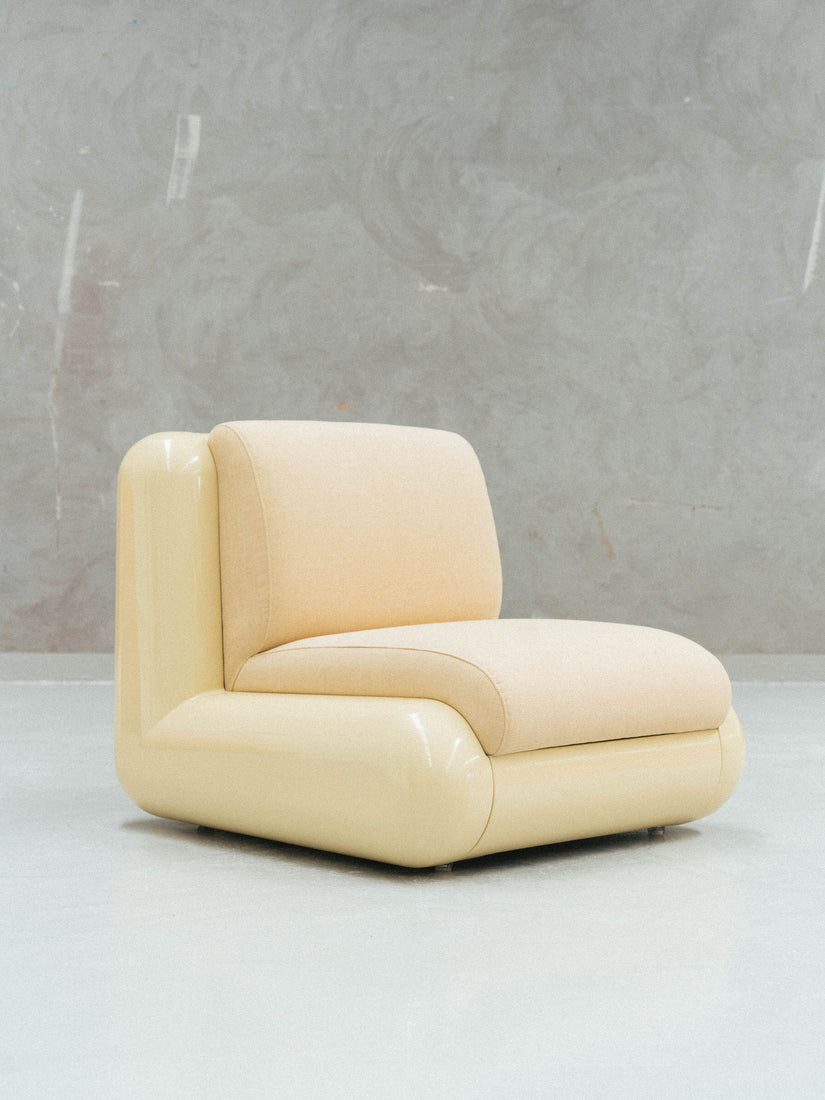 A single Cream Uma T4 Modular Chair.