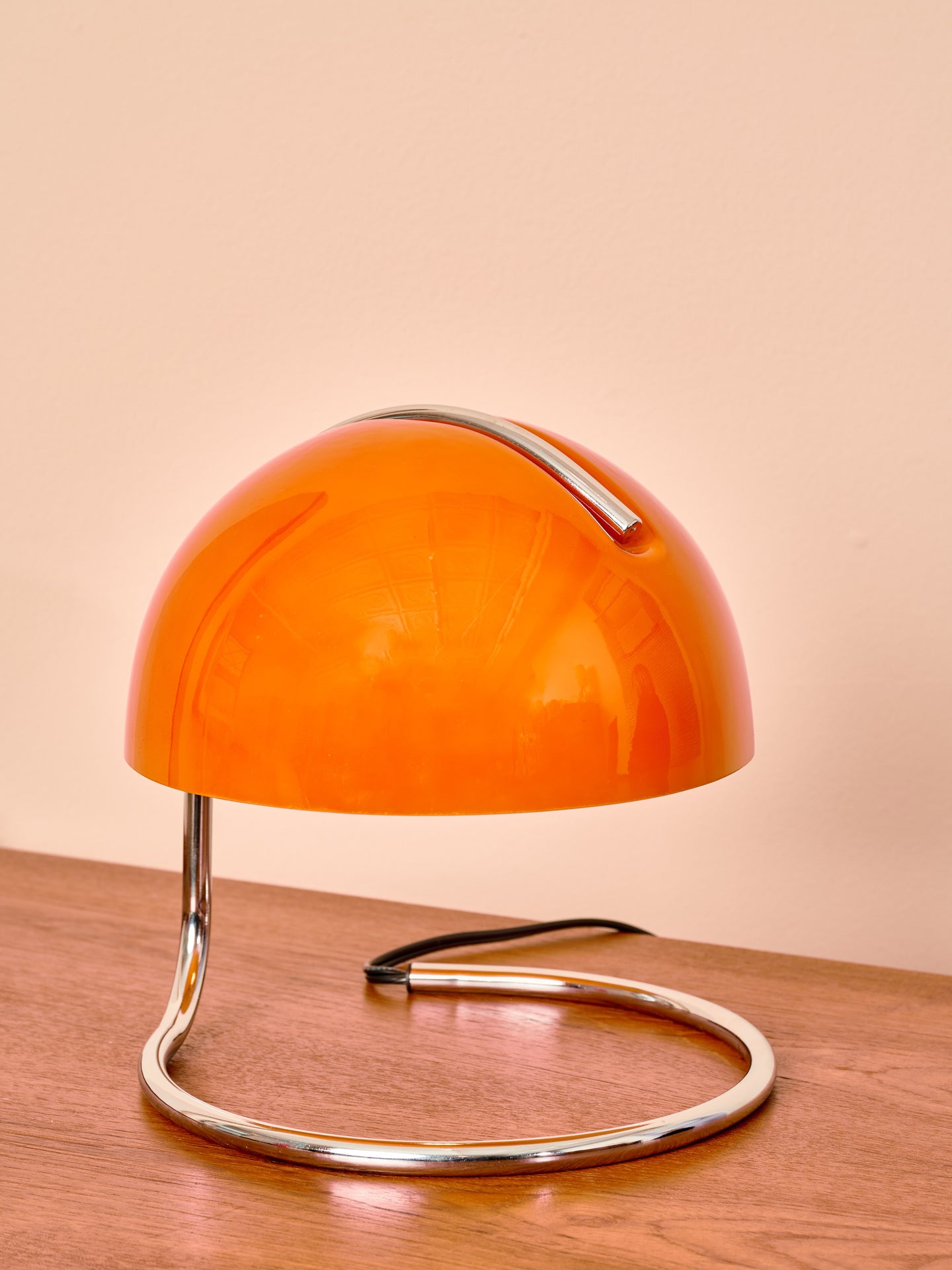 Dome Table Lamp