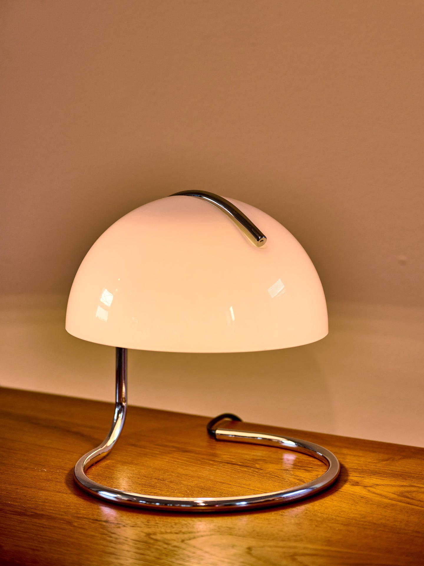 Dome Table Lamp