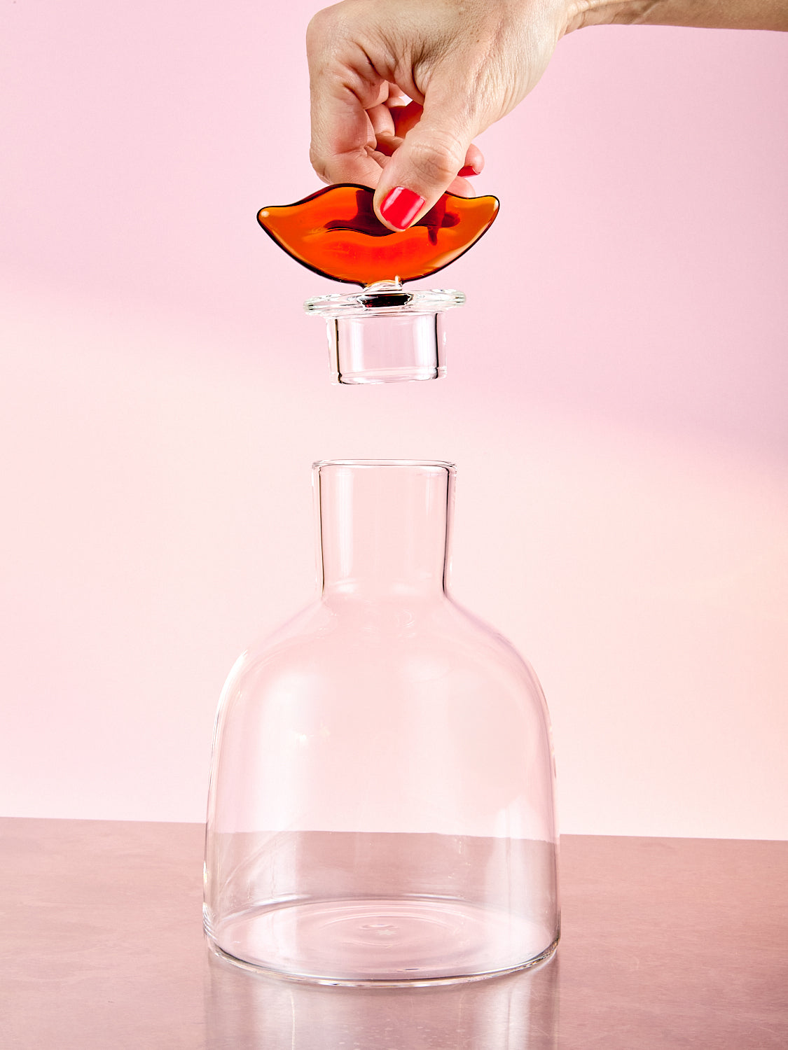 Kiss Decanter