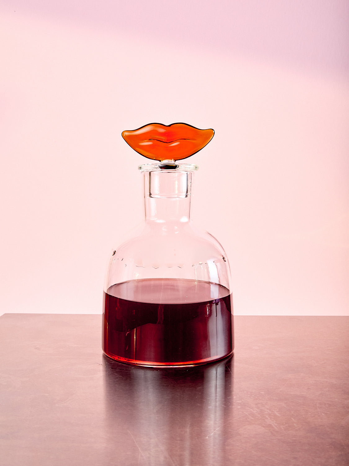 Kiss Decanter