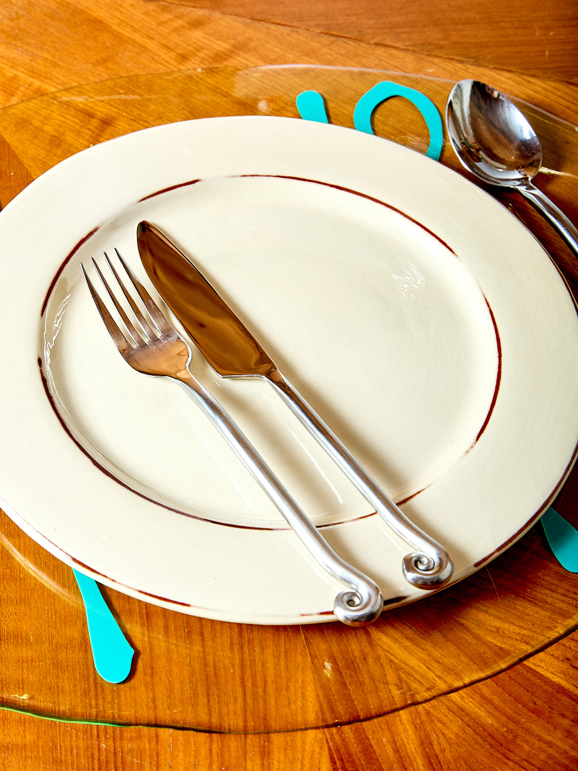 Upward Spiral Flatware Set