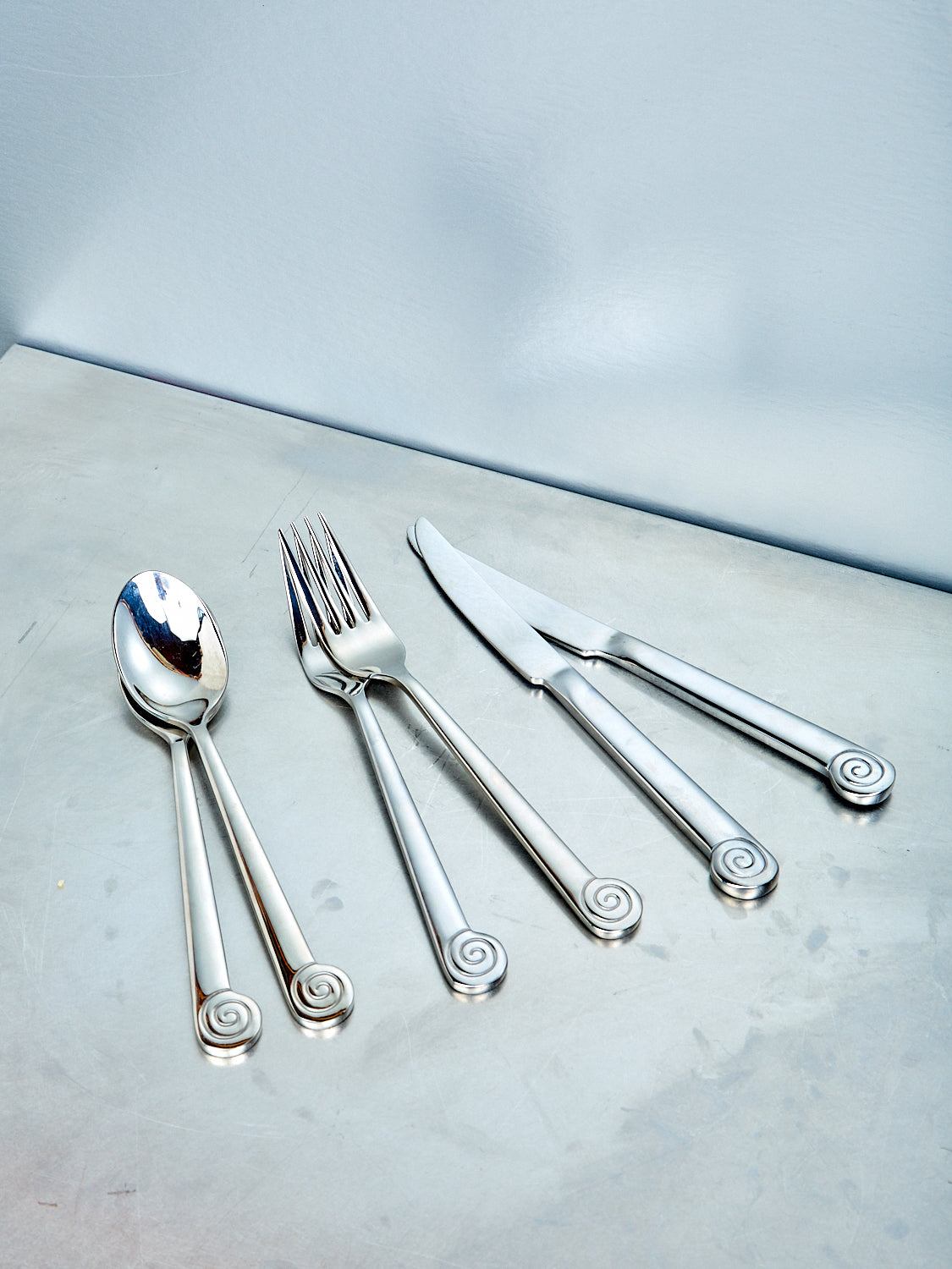 カトラリー　43本　ELLE PARIS cutlery Collection Authentic ELLE Paris Cutlery Set