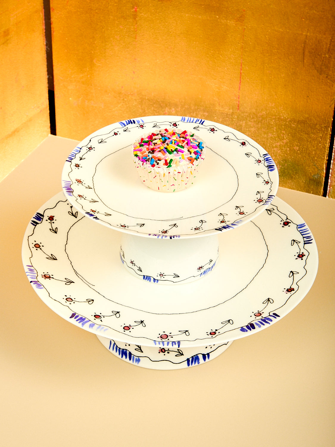 Anemone Cake Stand