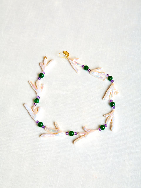 Host Necklace with Chicken Feet Pearl and Gems