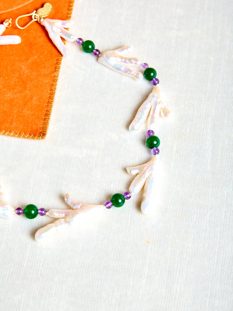 Host Necklace with Chicken Feet Pearl and Gems