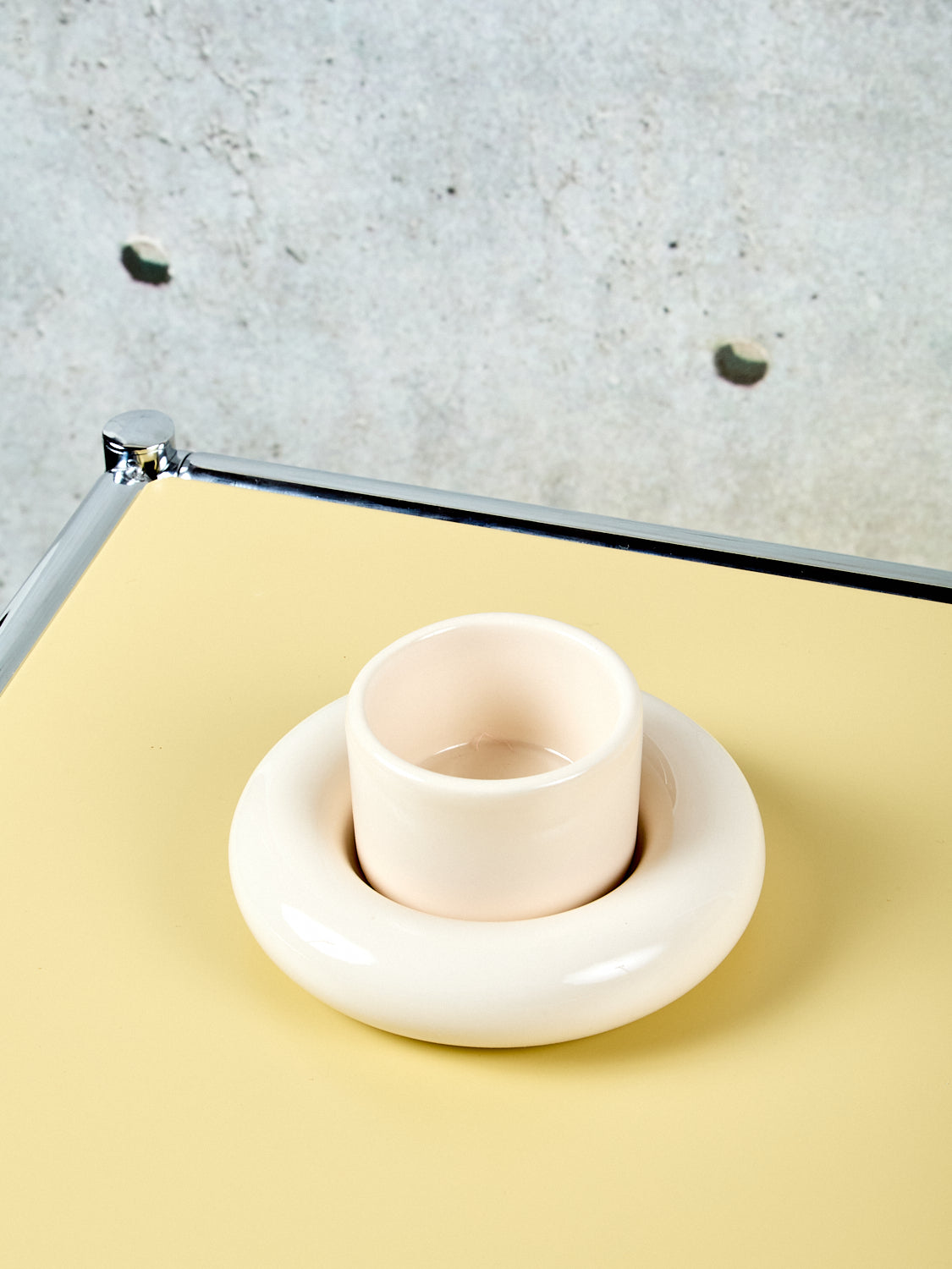 Small chunky cup in cream