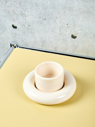 Small chunky cup in cream