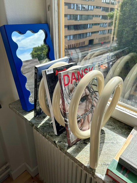 Spiral Stand