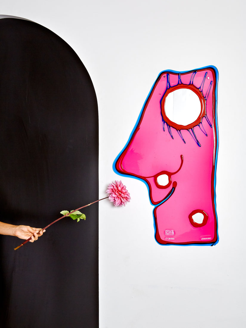 Look At Me Mirror in Pink by Gaetano Pesce for Fish Design.