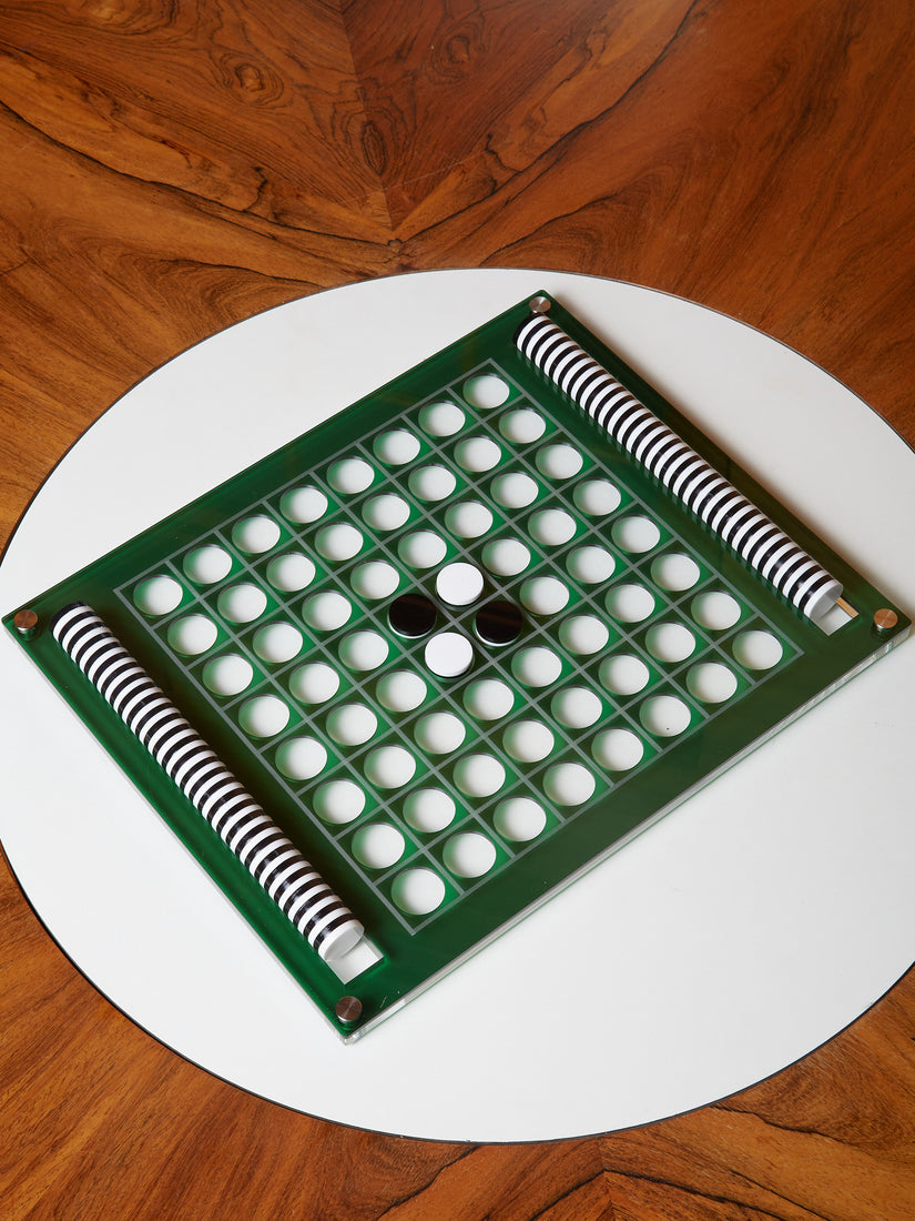 Green El Reverso Othello Game by Luxe Dominoes.